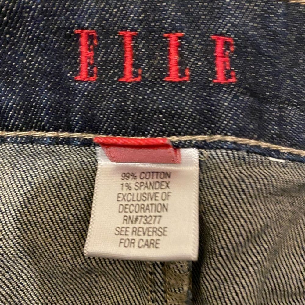 Elle Denim Skirt - 4 dark denim , side zip.  Cotton spandex - Picture 2 of 5